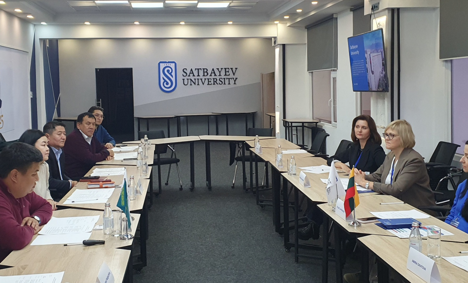 A delegation of representatives of the "Study in Lithuania" Foundation and Lithuanian...